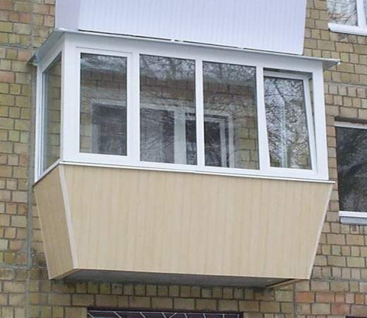 Остекление балкона с выносом подоконника на 20 см в Жуковском
