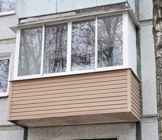 Отделка балкона ПВХ вагонкой в Жуковском