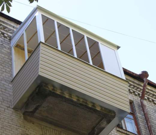 Остекление балкона с выносом подоконника по плите в Жуковском